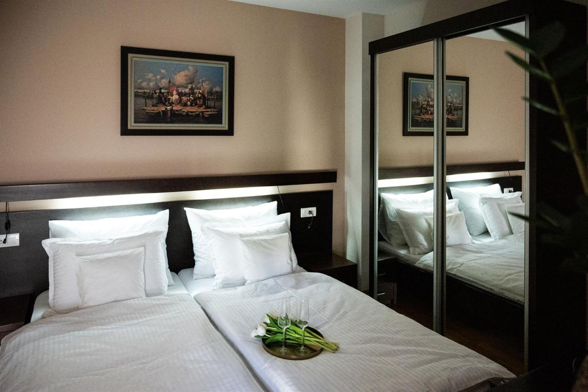 Atrium Bed & Breakfast Sremska Mitrovica Ngoại thất bức ảnh